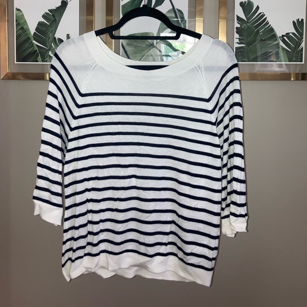 H&M small black and white striped top